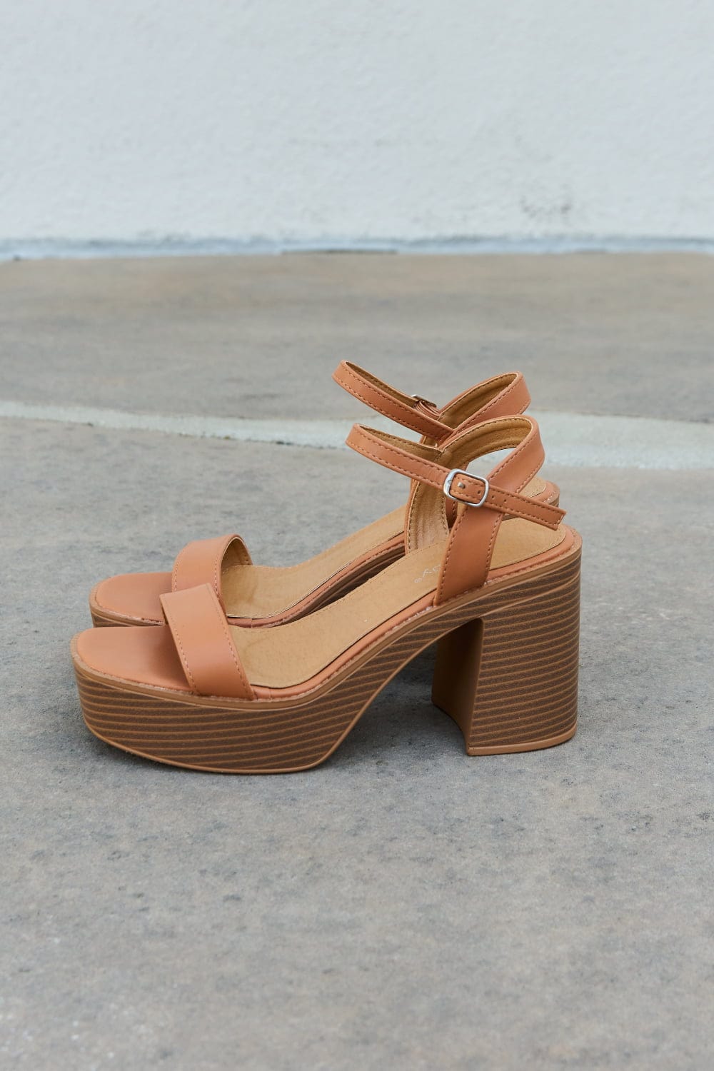 Weeboo Feel It Platform Heel Sandals - ShalayeFashion