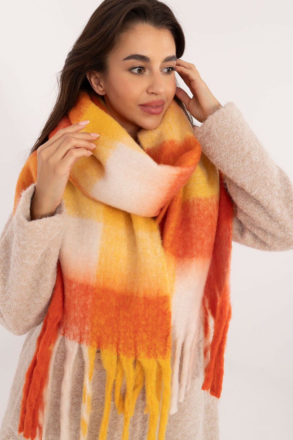 Women Check Pattern Scarf Polyester Tassels - ShalayeFashion