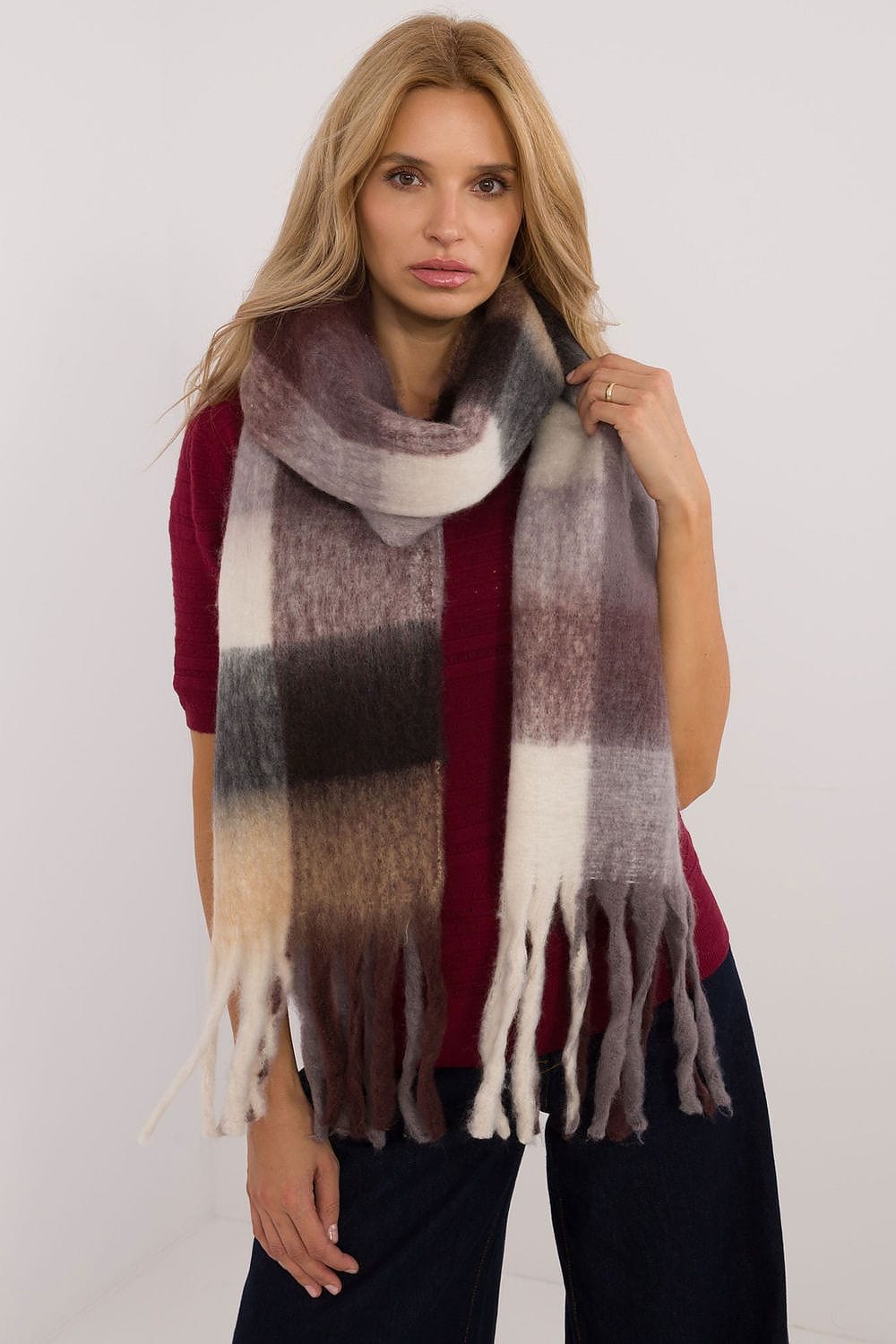 Women Check Pattern Scarf Polyester Tassels - ShalayeFashion
