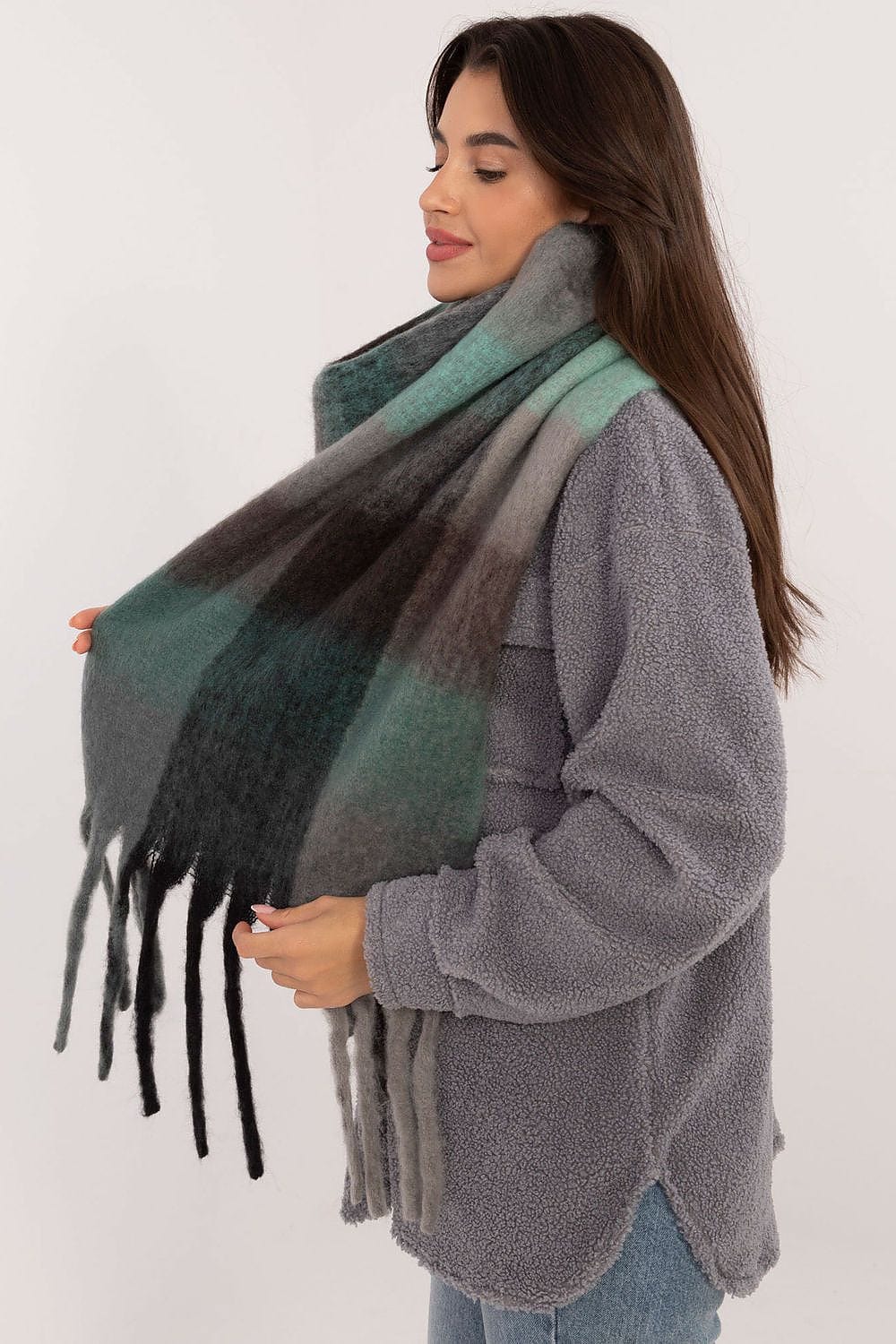 Women Check Pattern Scarf Polyester Tassels - ShalayeFashion