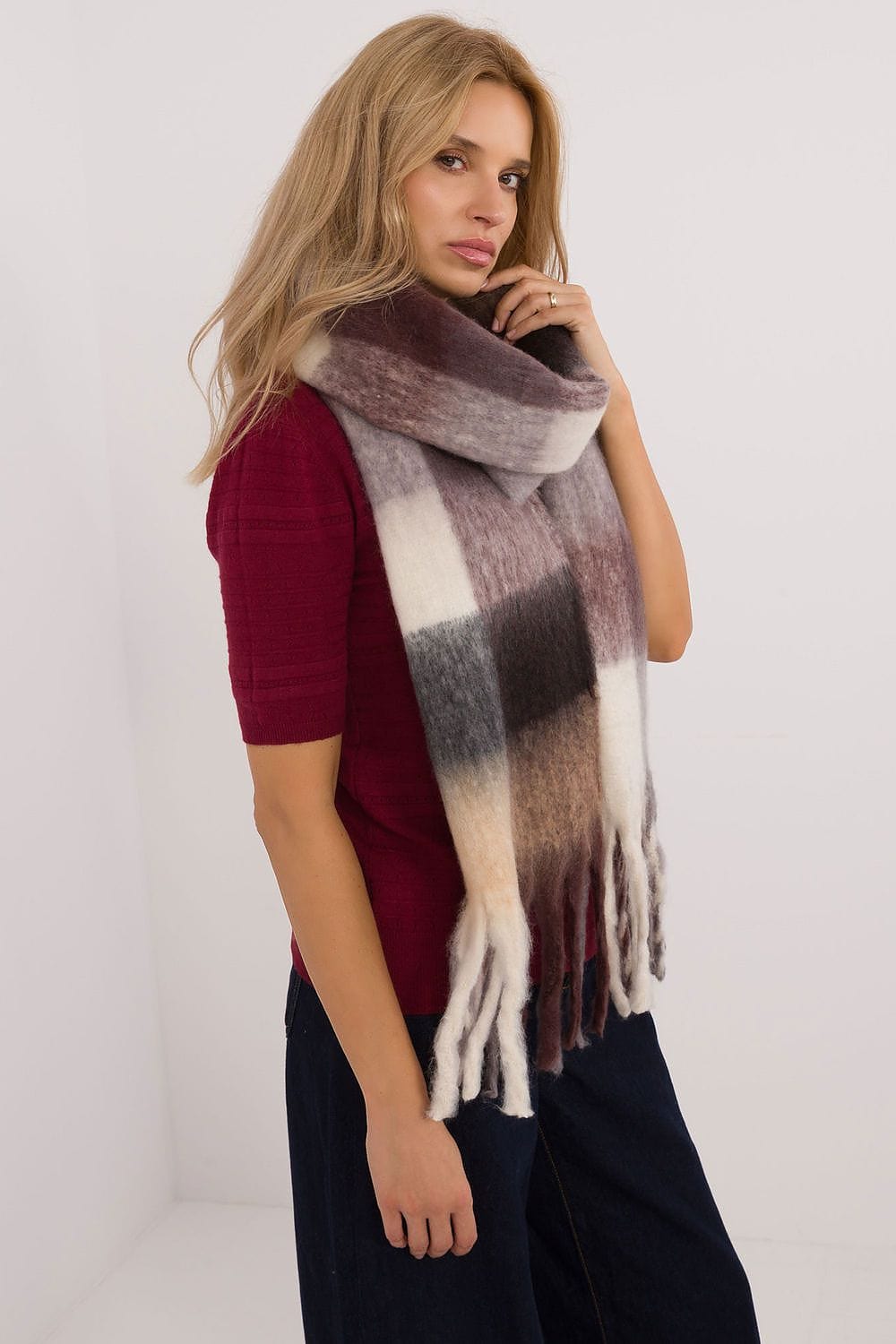 Women Check Pattern Scarf Polyester Tassels - ShalayeFashion
