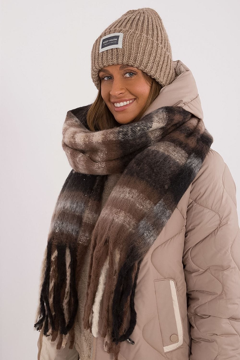Women Check Pattern Scarf Tassels - ShalayeFashion