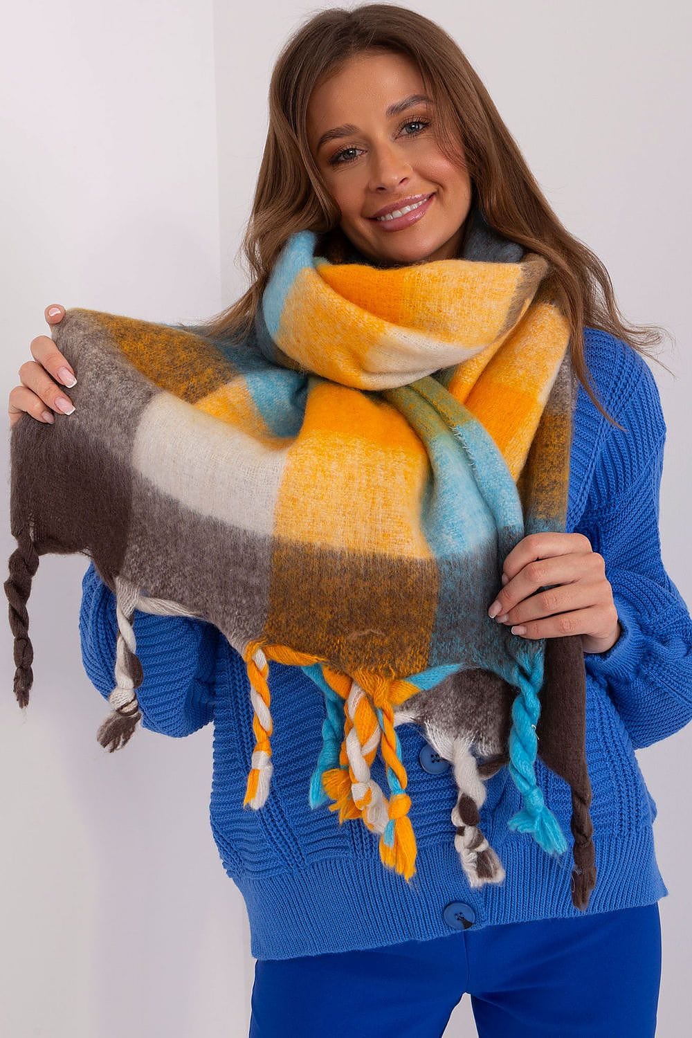 Women Colorful Plaid Scarf Fringe - ShalayeFashion
