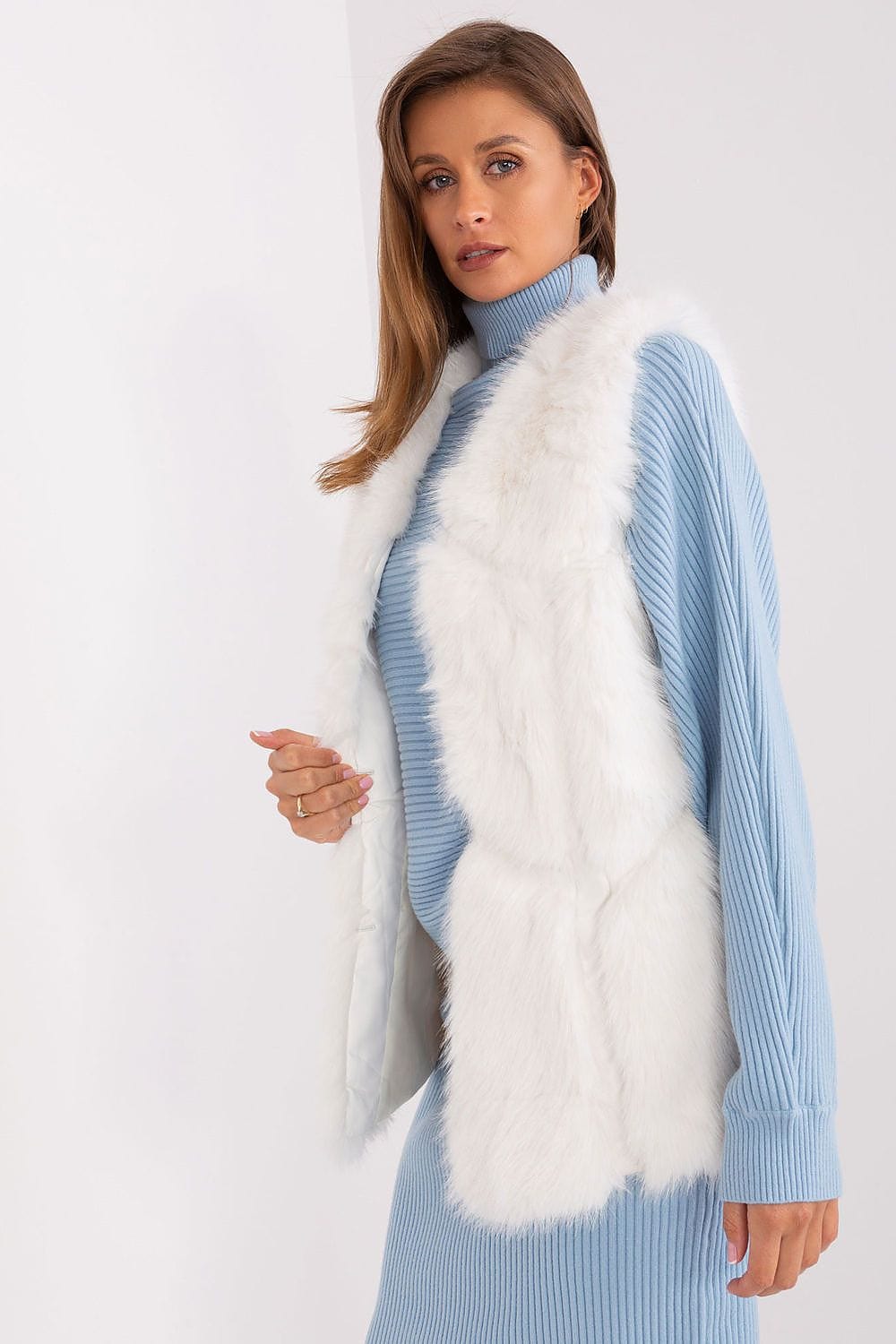 Women Fur Vest Sleeveless Pockets - ShalayeFashion