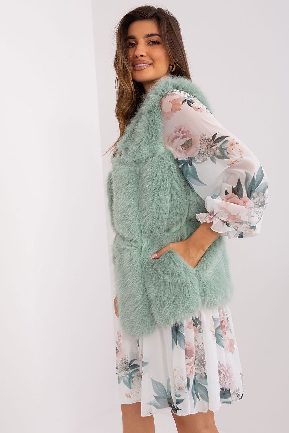 Women Fur Vest Sleeveless Pockets - ShalayeFashion