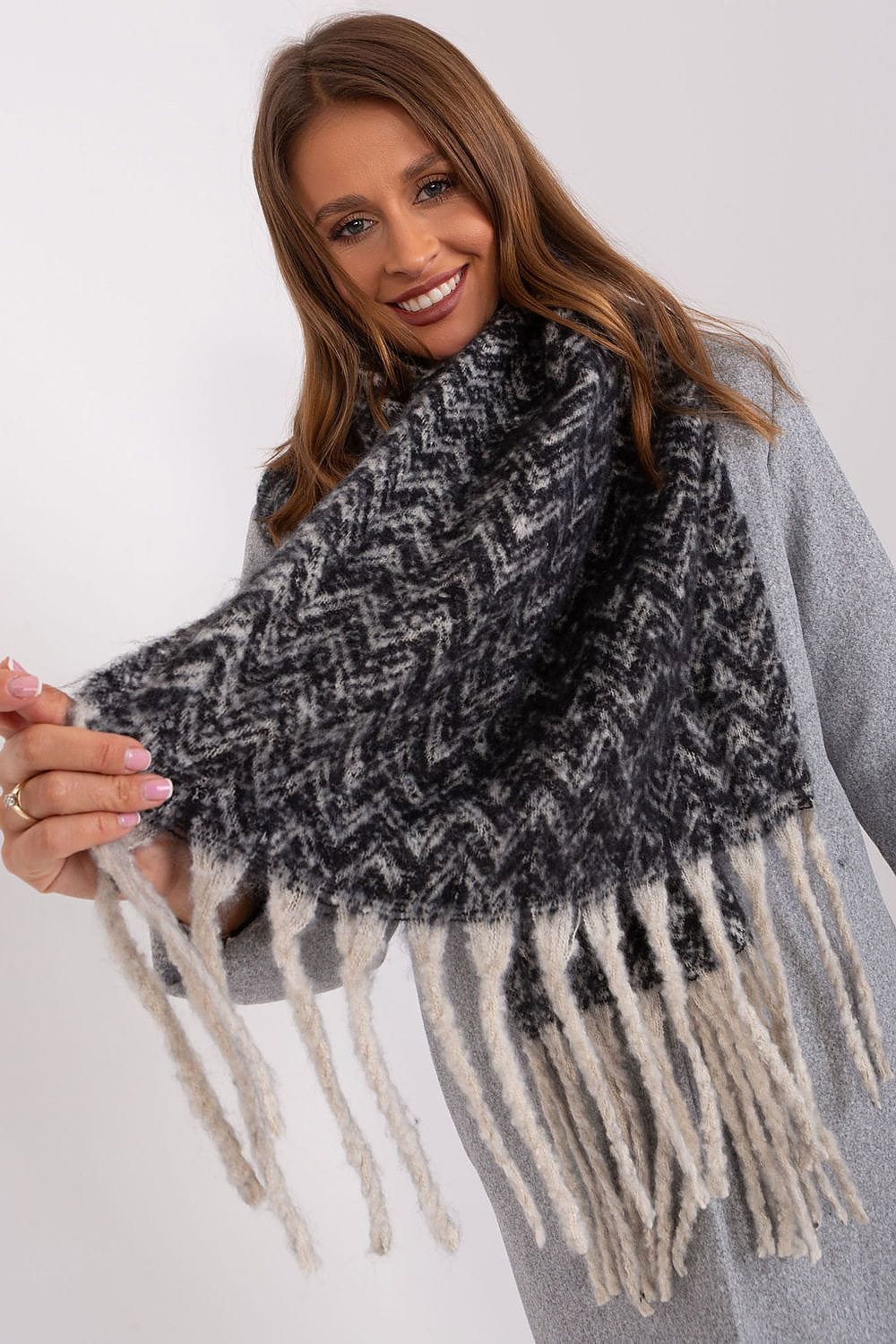 Women Geometric Scarf Tassels Long - ShalayeFashion
