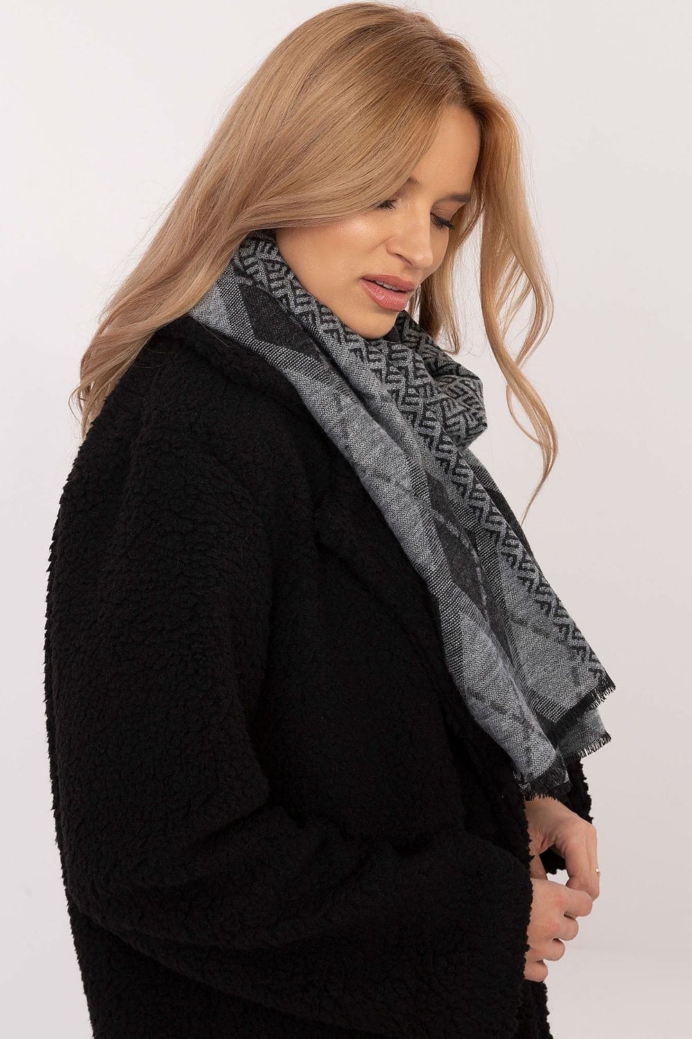 Women Geometric Scarf Viscose Large - ShalayeFashion
