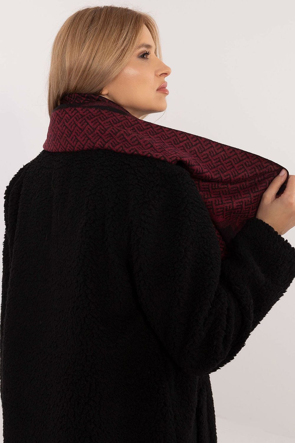 Women Geometric Scarf Viscose Large - ShalayeFashion