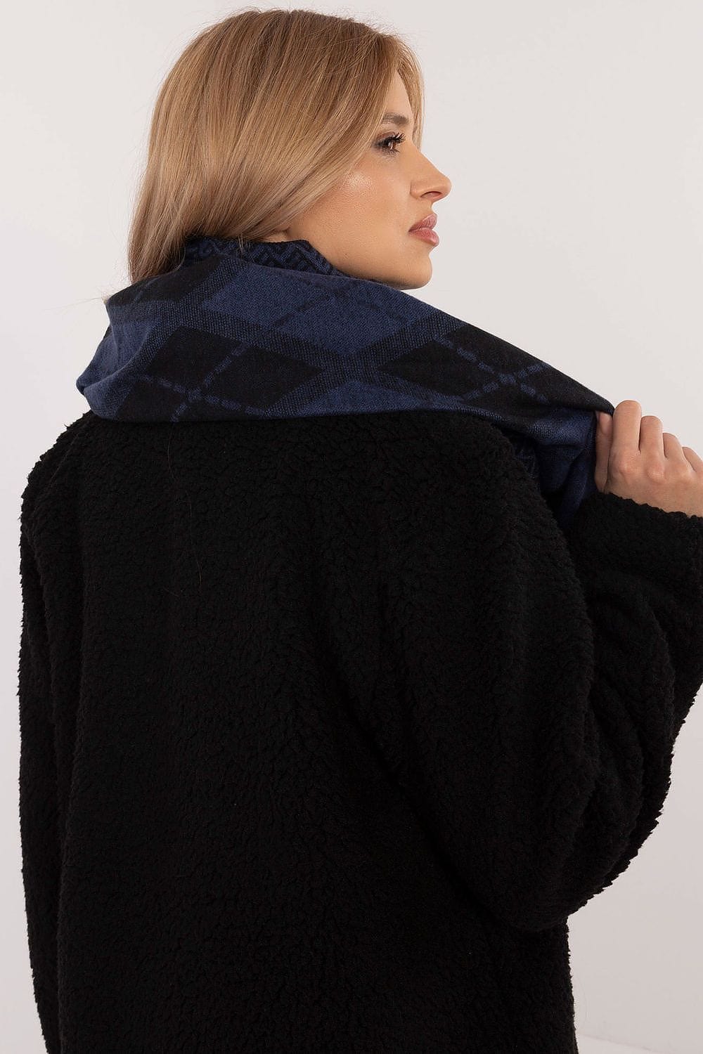 Women Geometric Scarf Viscose Large - ShalayeFashion