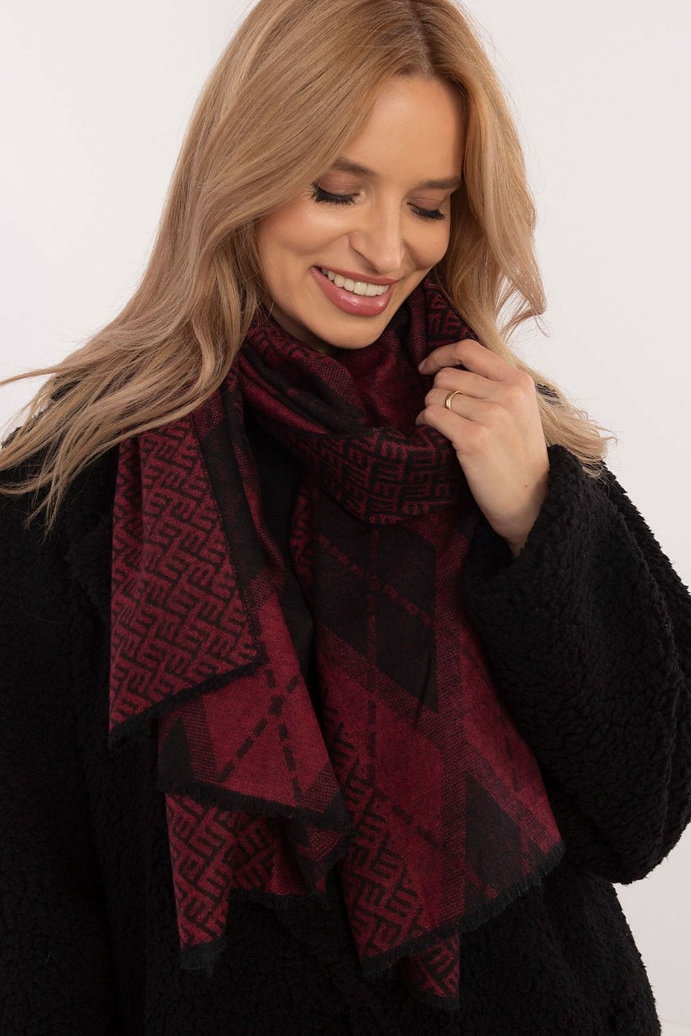 Women Geometric Scarf Viscose Large - ShalayeFashion