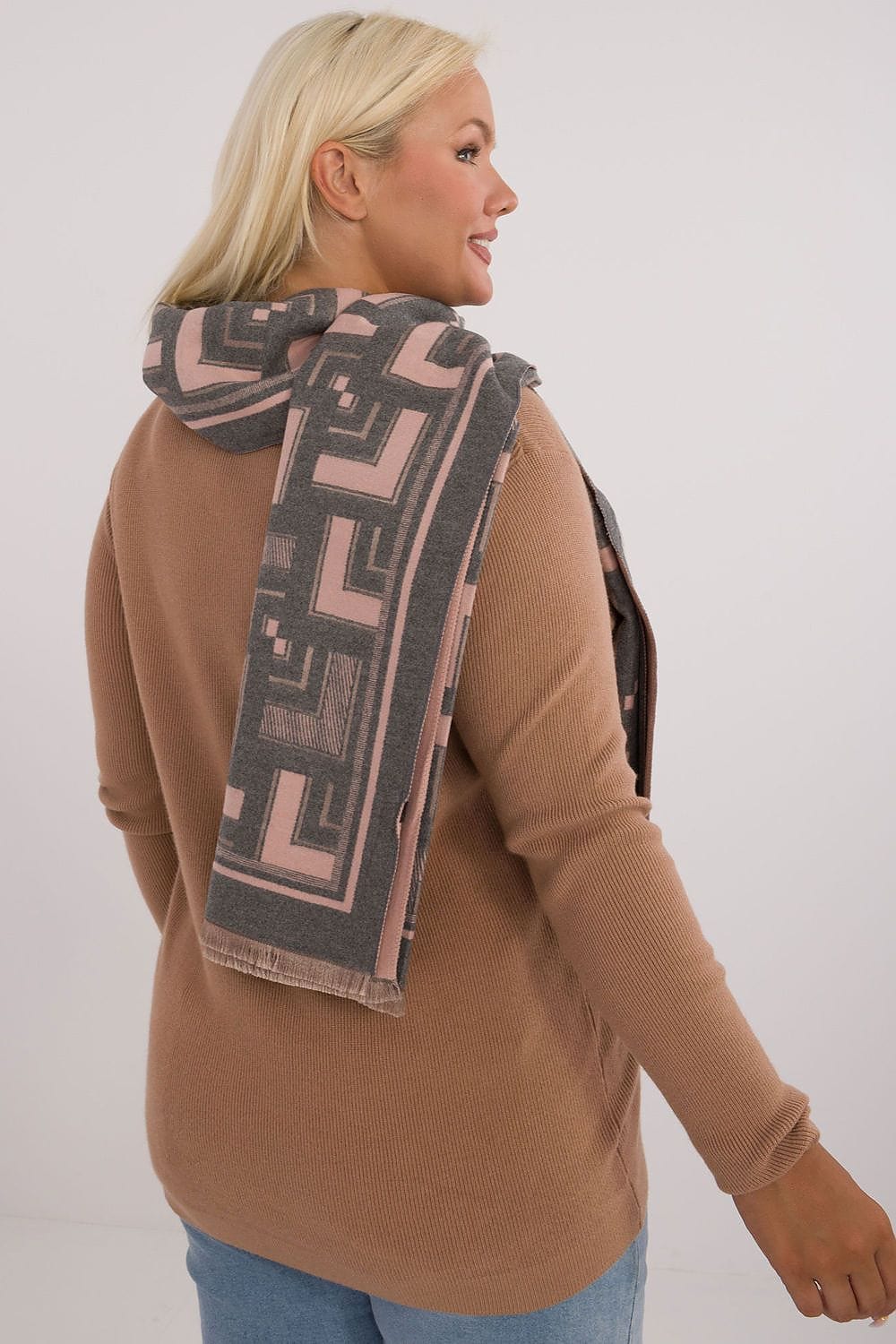 Women Geometric Scarf Viscose Tassels - ShalayeFashion