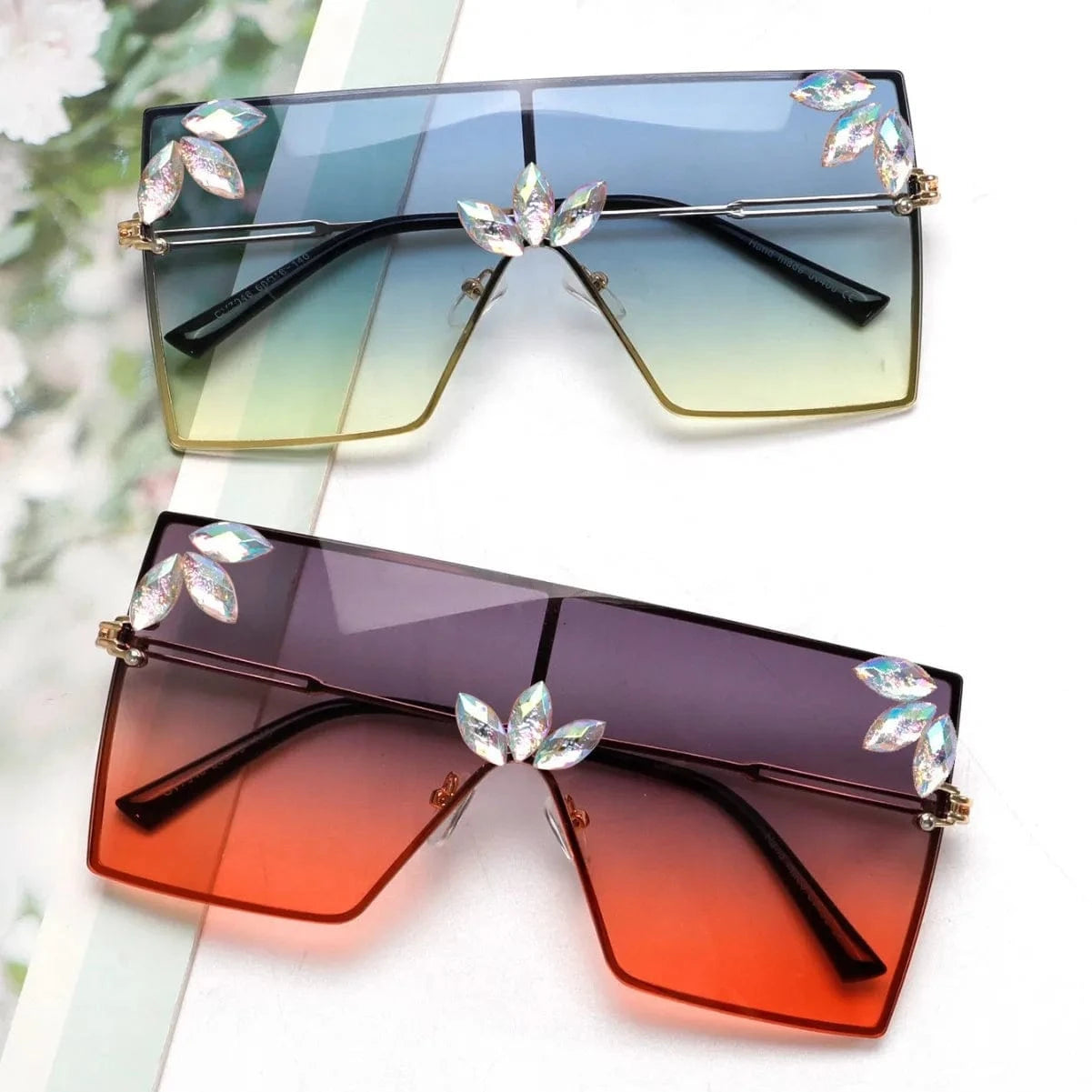 Women Large Square Sunglasses Bee Design - ShalayeFashion