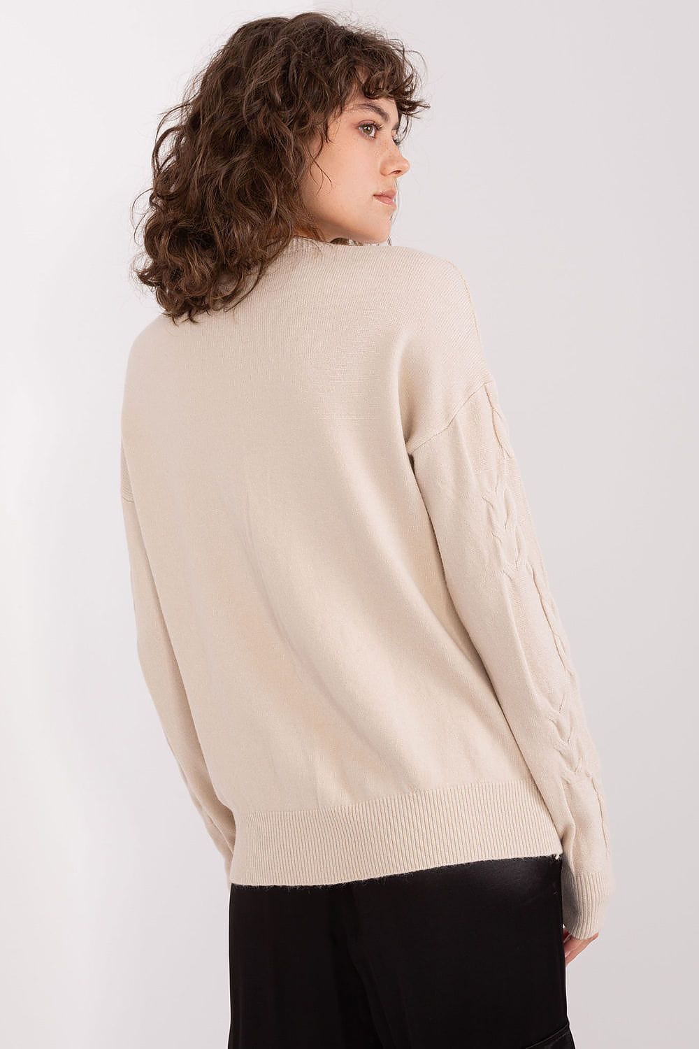 Women Long Sleeve Knitted Sweater - ShalayeFashion