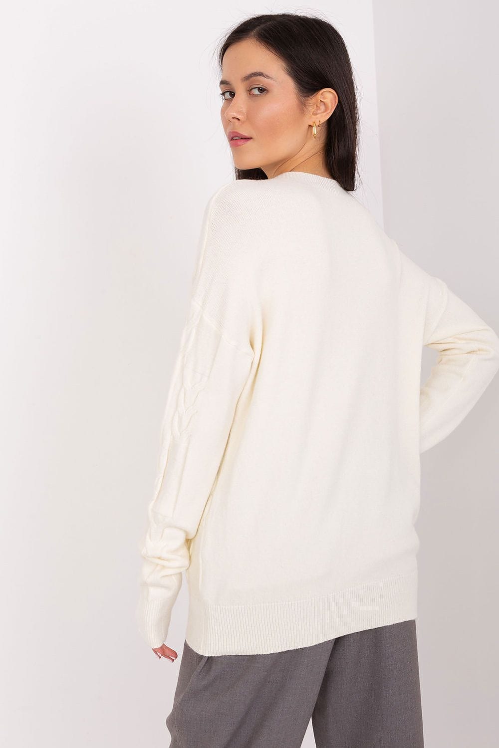Women Long Sleeve Knitted Sweater - ShalayeFashion