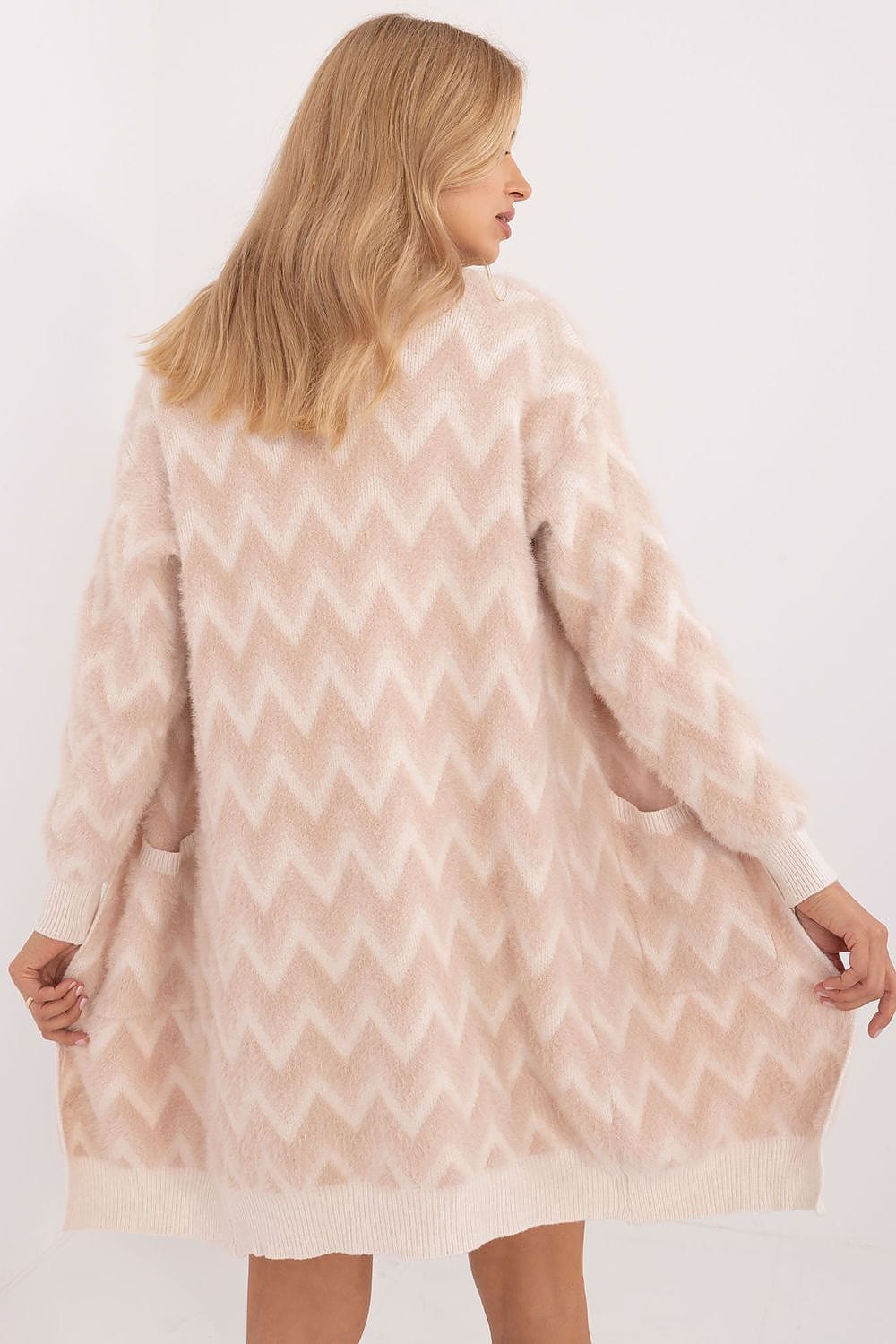 Women Long Sleeve Knitted Sweater - ShalayeFashion