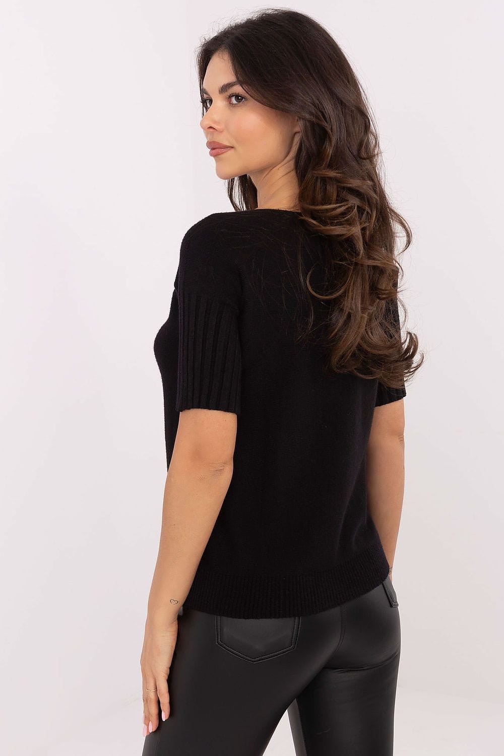 Women Short Sleeve Sweater Round Neck - ShalayeFashion