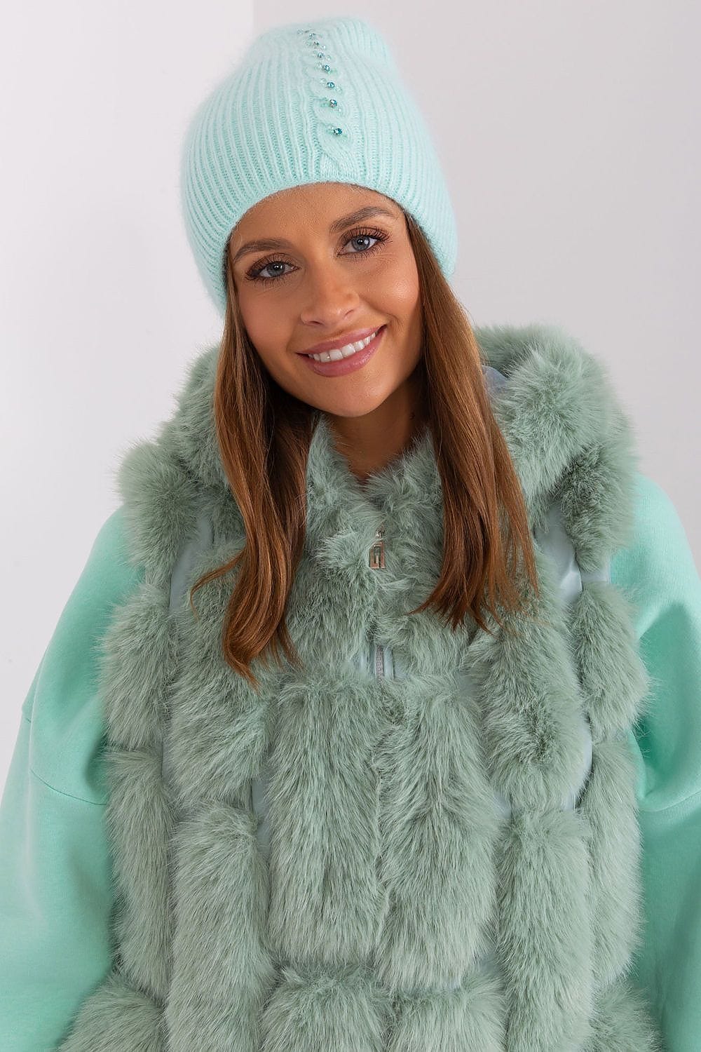 Women Winter Hat Braided Pattern - ShalayeFashion