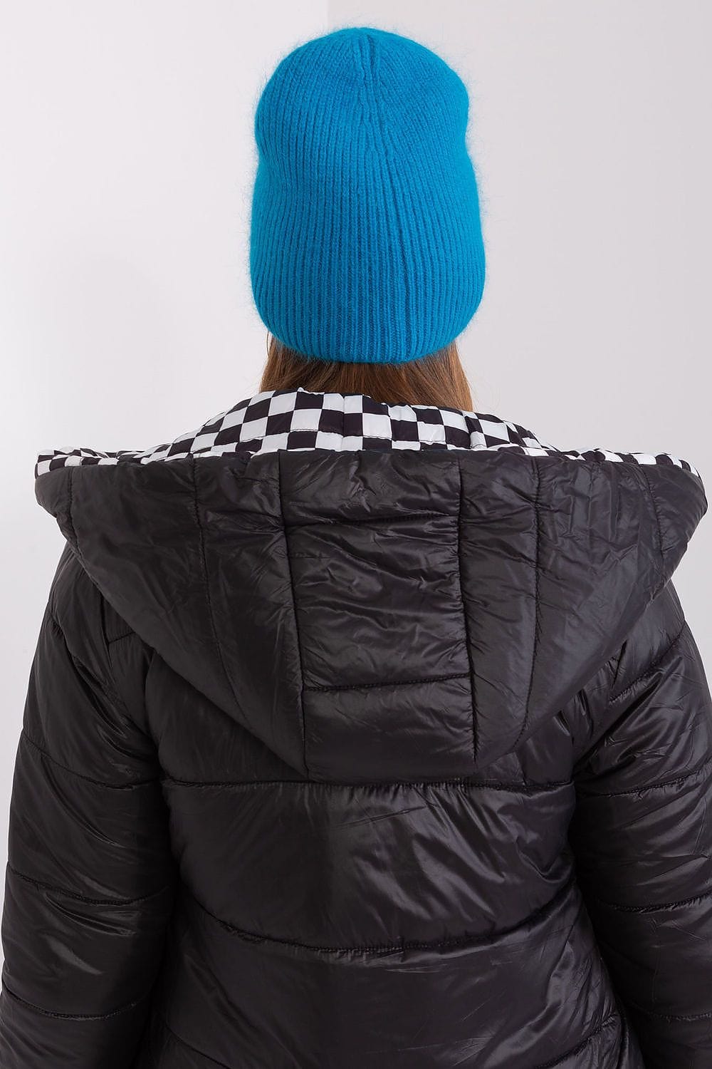 Women Winter Hat Braided Pattern - ShalayeFashion