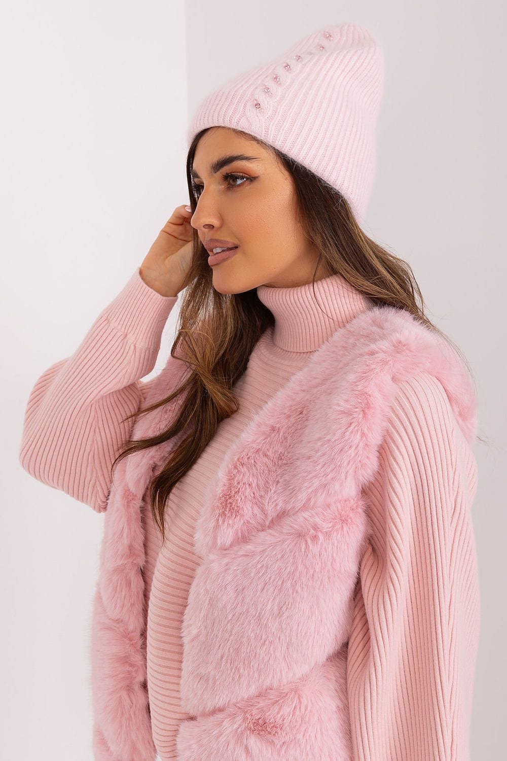 Women Winter Hat Braided Pattern - ShalayeFashion
