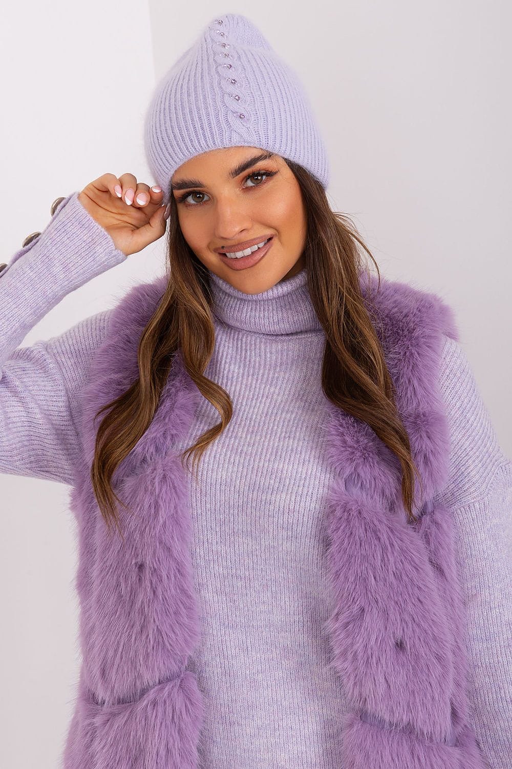 Women Winter Hat Braided Pattern - ShalayeFashion