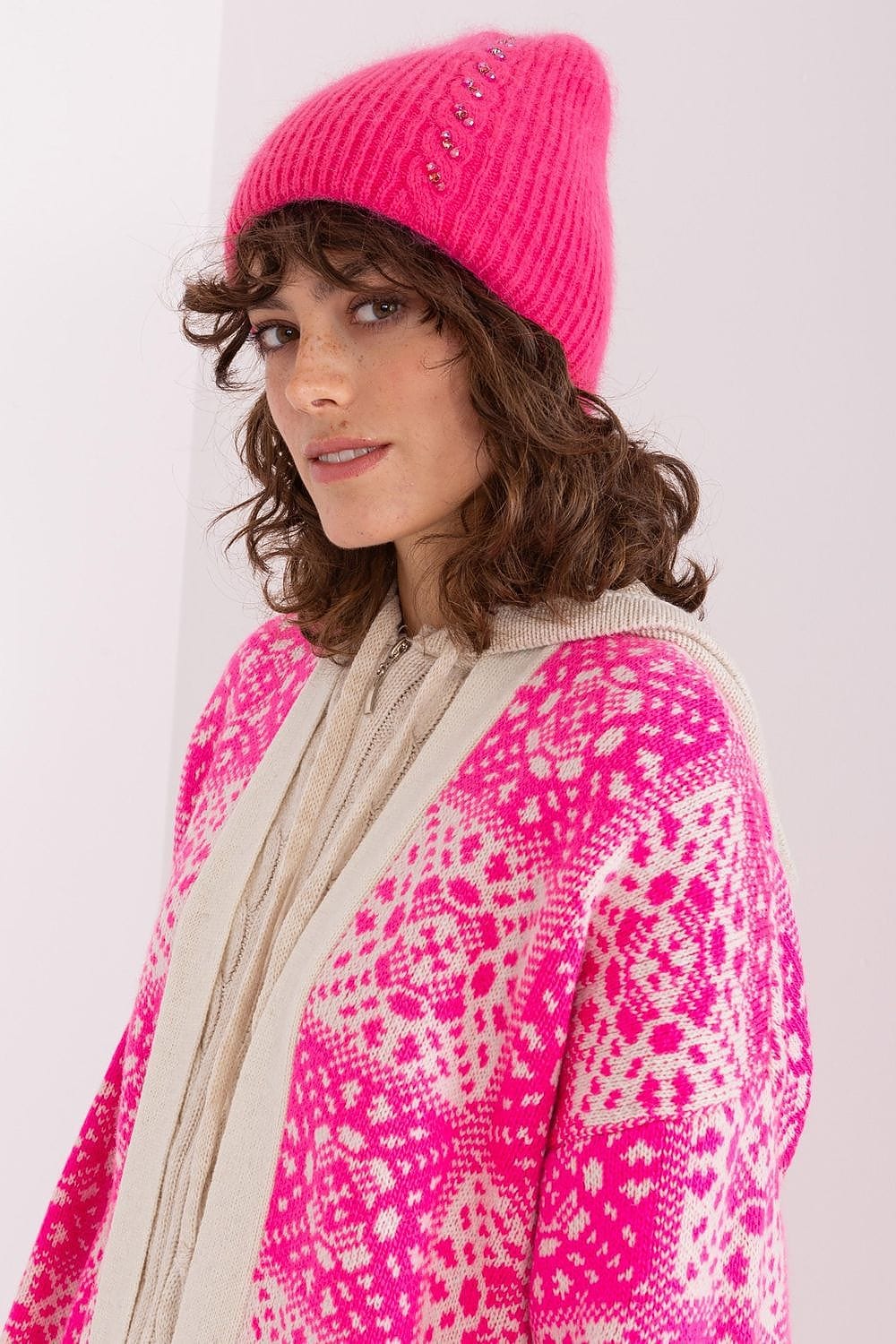 Women Winter Hat Braided Pattern - ShalayeFashion