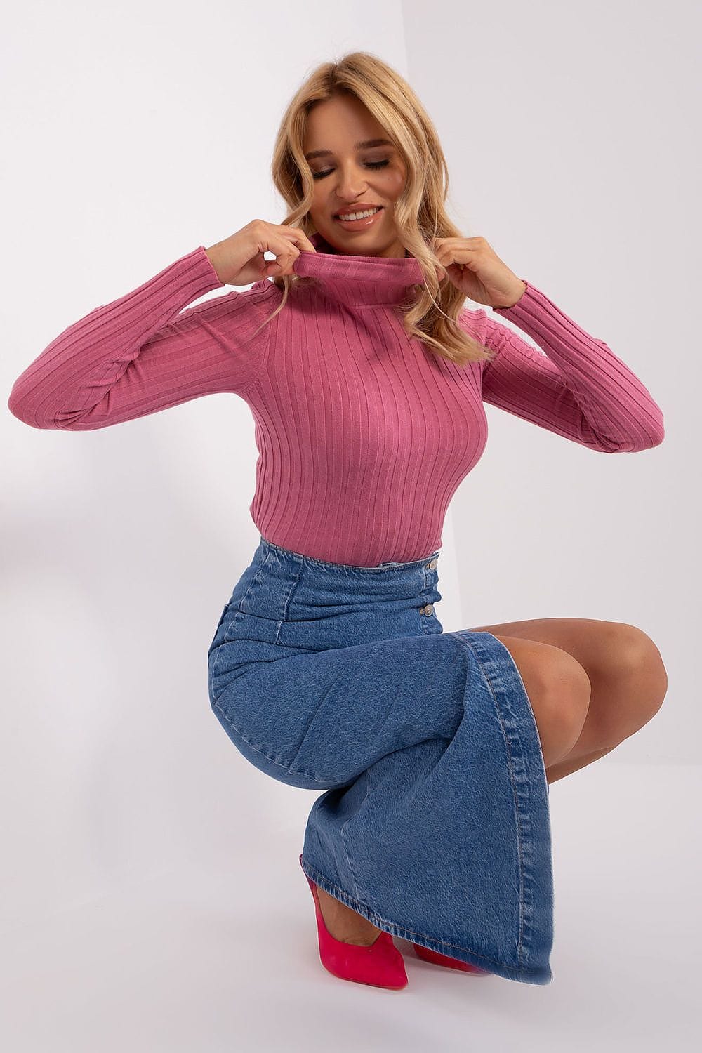 Women’s Classic Ribbed Turtleneck - ShalayeFashion