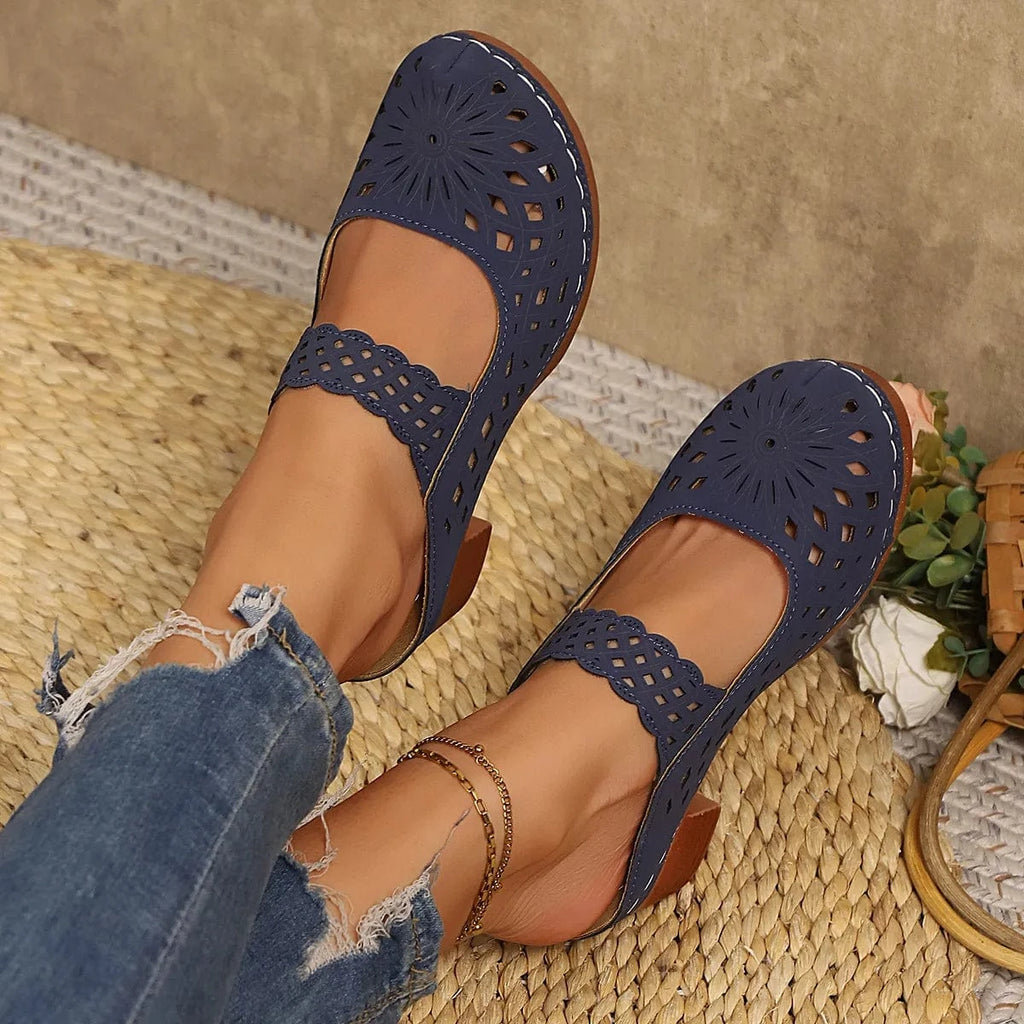 Women's Hollow Out Block Heels Sandals - ShalayeFashion
