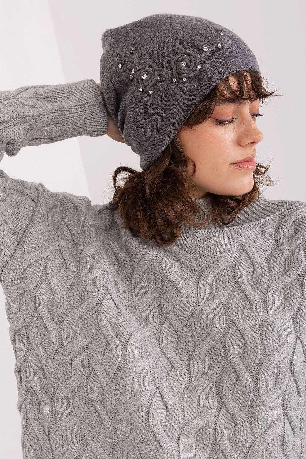 Women's Knit Winter Hat Applique - ShalayeFashion