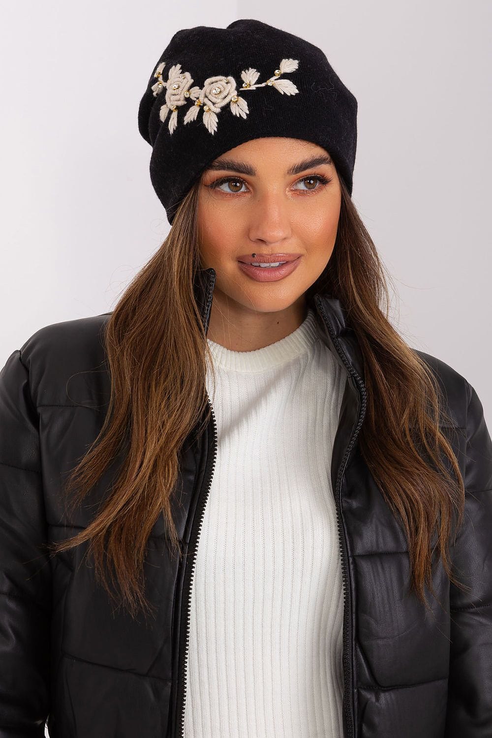 Women's Knit Winter Hat Applique - ShalayeFashion