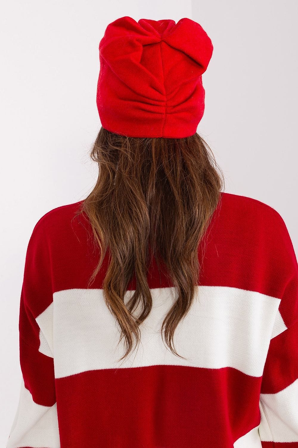 Women's Knit Winter Hat Applique - ShalayeFashion