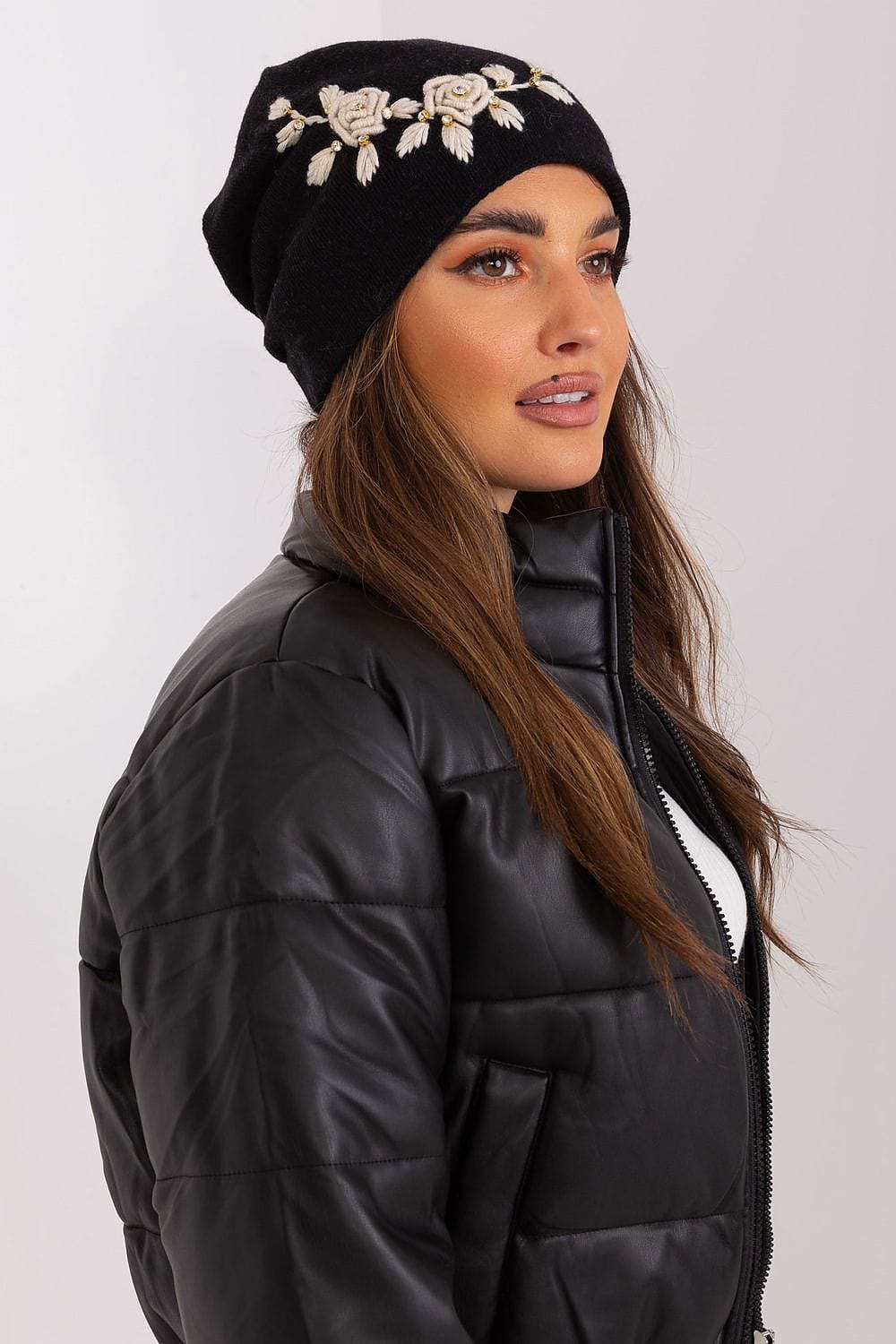 Women's Knit Winter Hat Applique - ShalayeFashion
