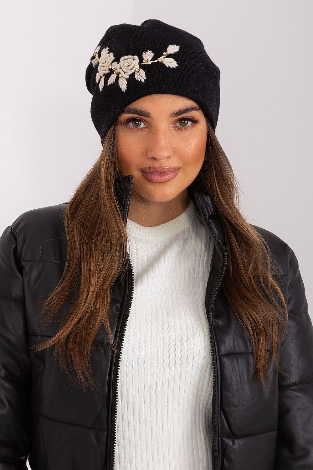 Women's Knit Winter Hat Applique - ShalayeFashion