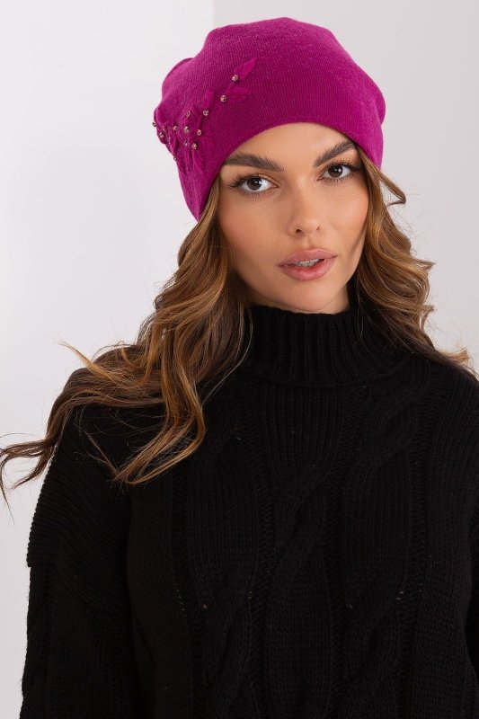 Women's Knit Winter Hat Applique - ShalayeFashion