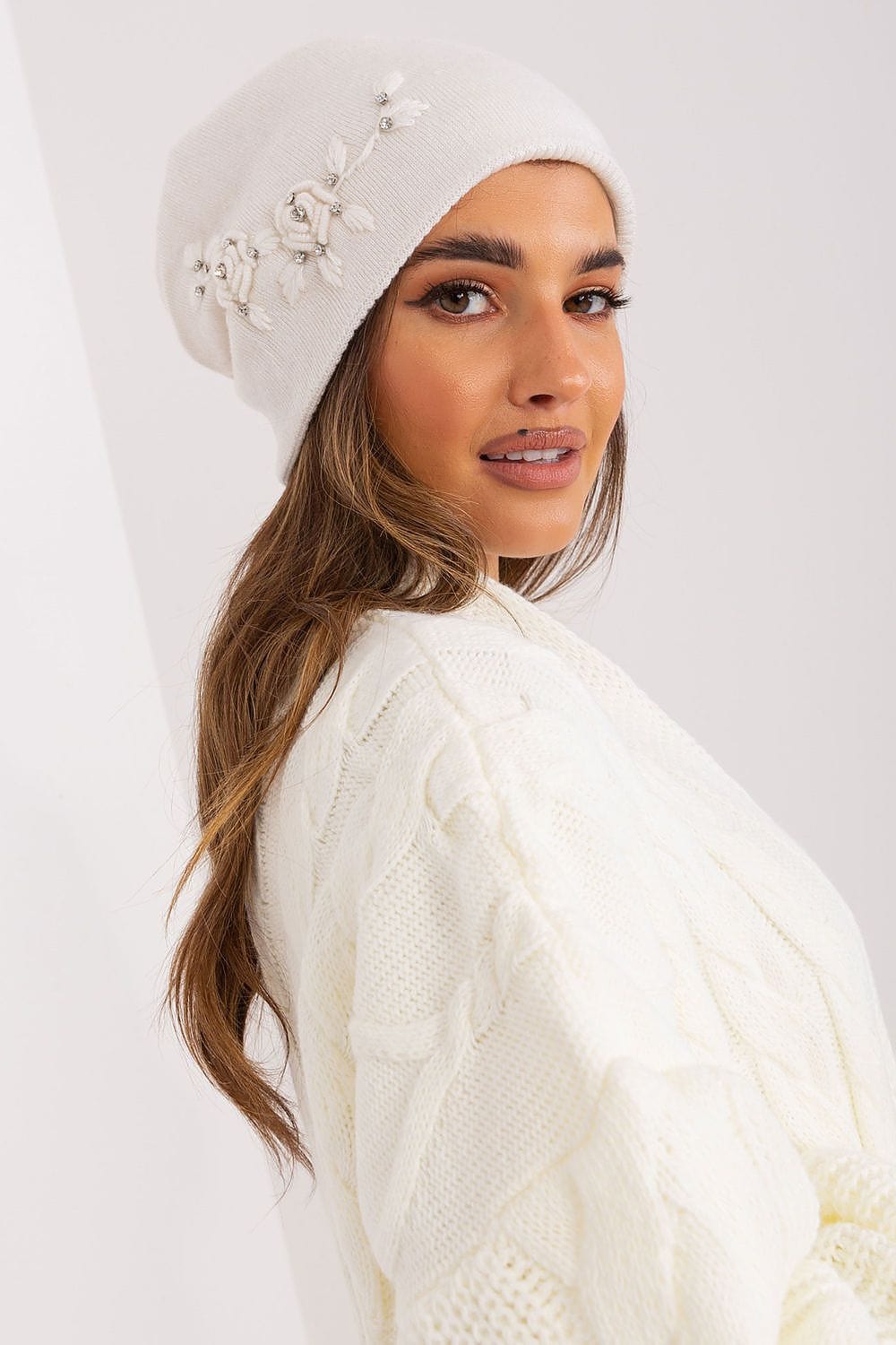 Women's Knit Winter Hat Applique - ShalayeFashion