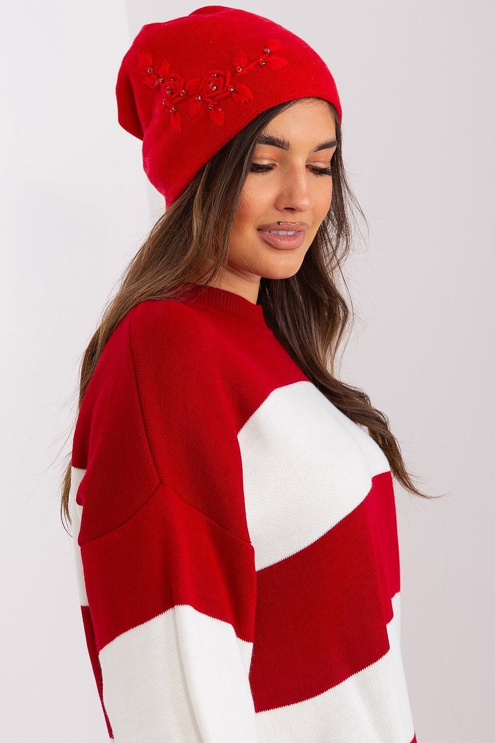 Women's Knit Winter Hat Applique - ShalayeFashion