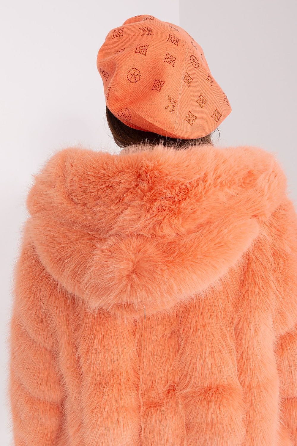 Women's Knitted Rhinestone Beret - ShalayeFashion