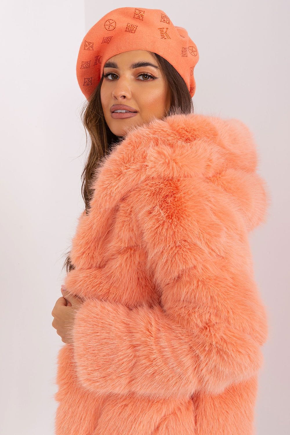 Women's Knitted Rhinestone Beret - ShalayeFashion