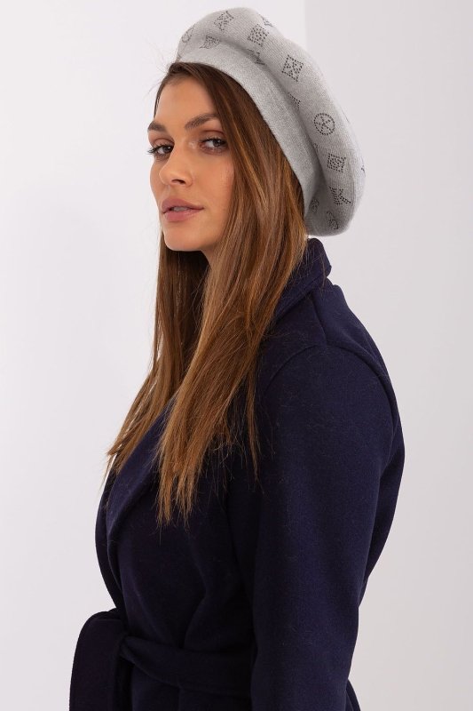 Women's Knitted Rhinestone Beret - ShalayeFashion