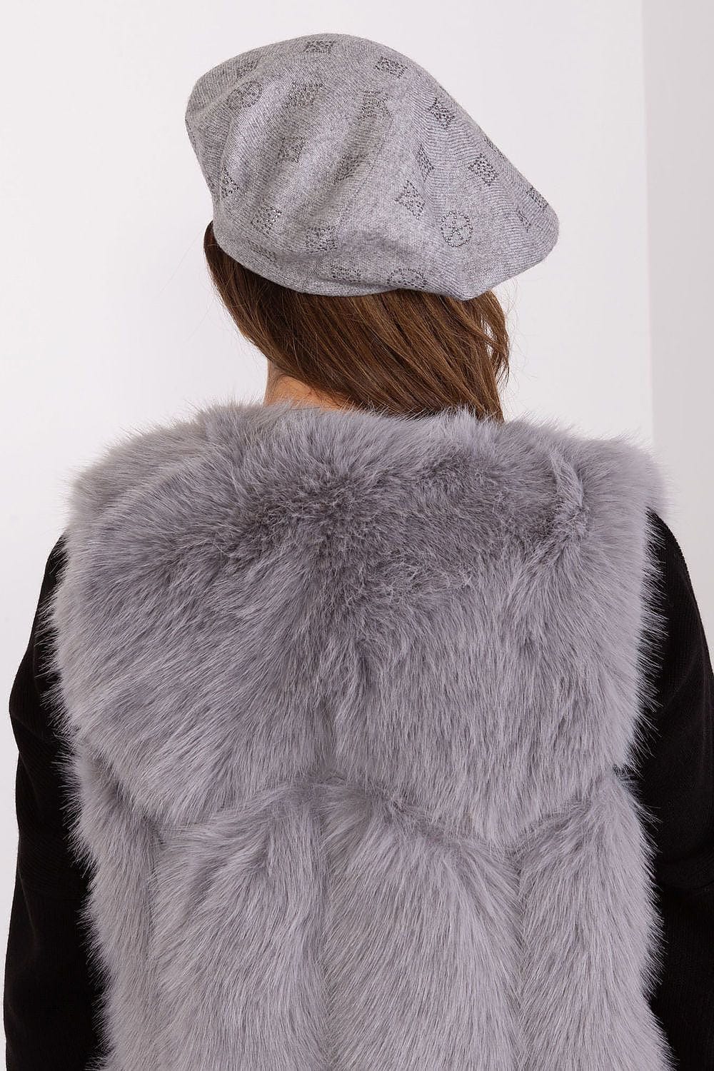 Women's Knitted Rhinestone Beret - ShalayeFashion