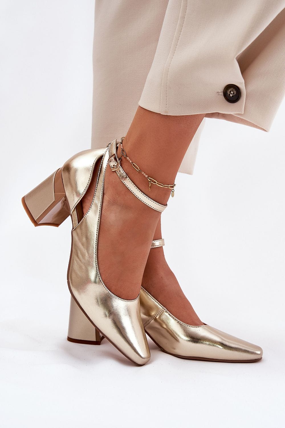 Women's Natural Leather Block Heel Buckle - ShalayeFashion
