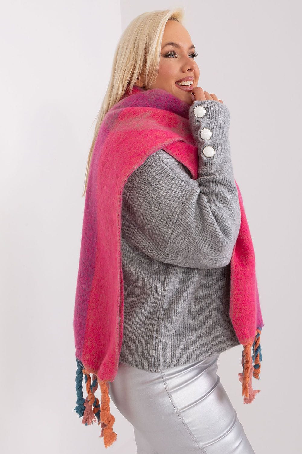 Women's Striped Pattern Scarf Tassels - ShalayeFashion