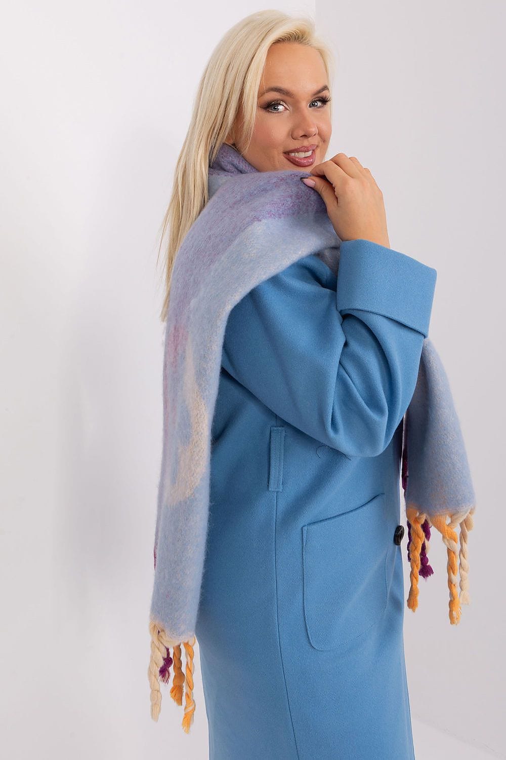 Women's Striped Pattern Scarf Tassels - ShalayeFashion