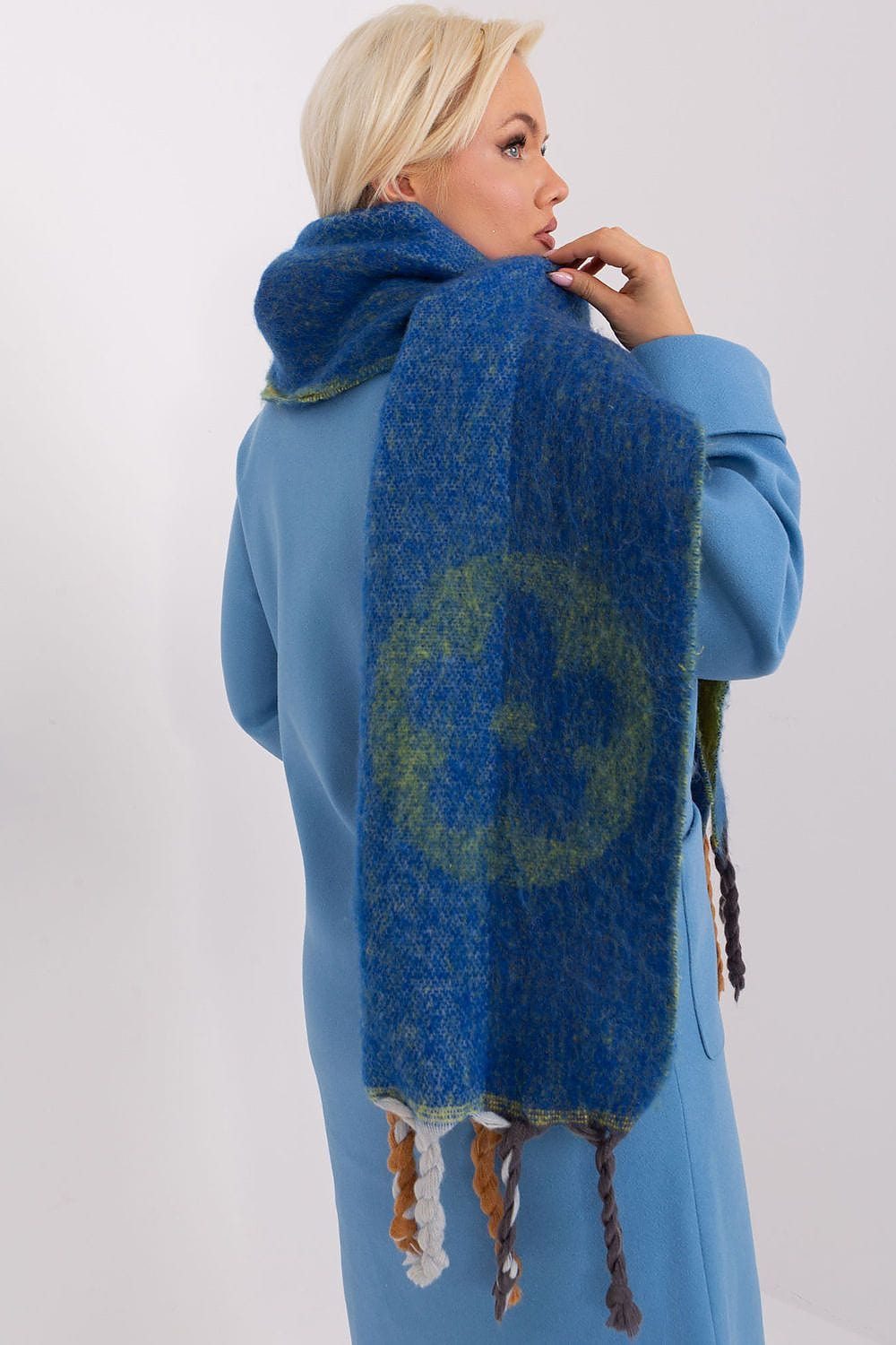 Women's Striped Pattern Scarf Tassels - ShalayeFashion