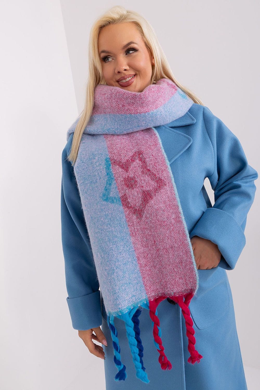 Women's Striped Pattern Scarf Tassels - ShalayeFashion
