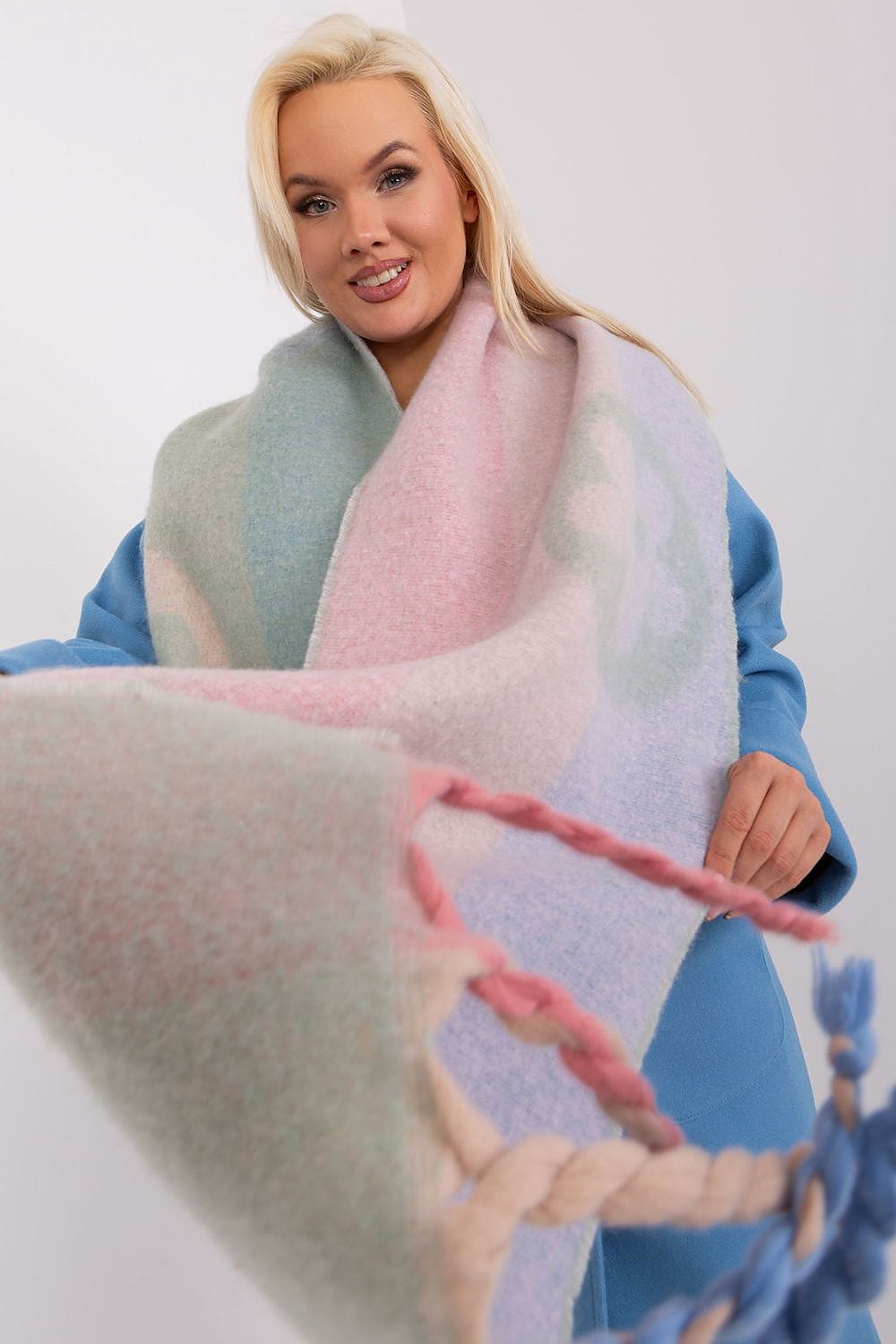 Women's Striped Pattern Scarf Tassels - ShalayeFashion