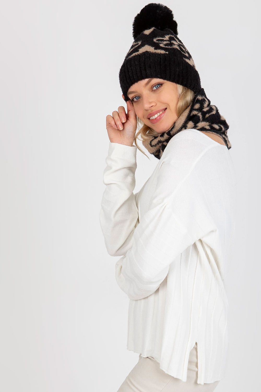 Women's Thick Winter Cap Pom - Pom Wide Welt - ShalayeFashion