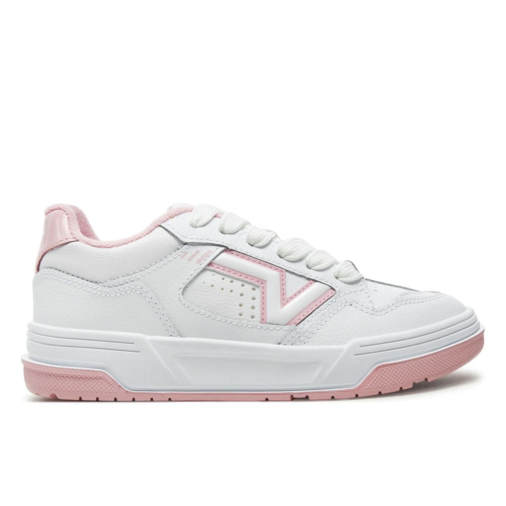 Women’s Vans Stylish Skate Sneakers - ShalayeFashion