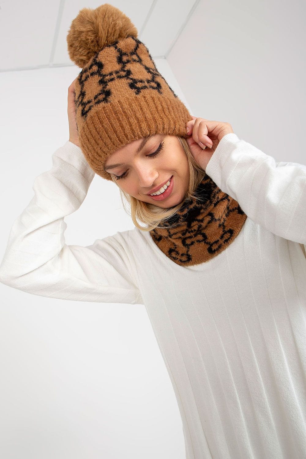 Women's Winter Cap Pom - Pom Thick - ShalayeFashion