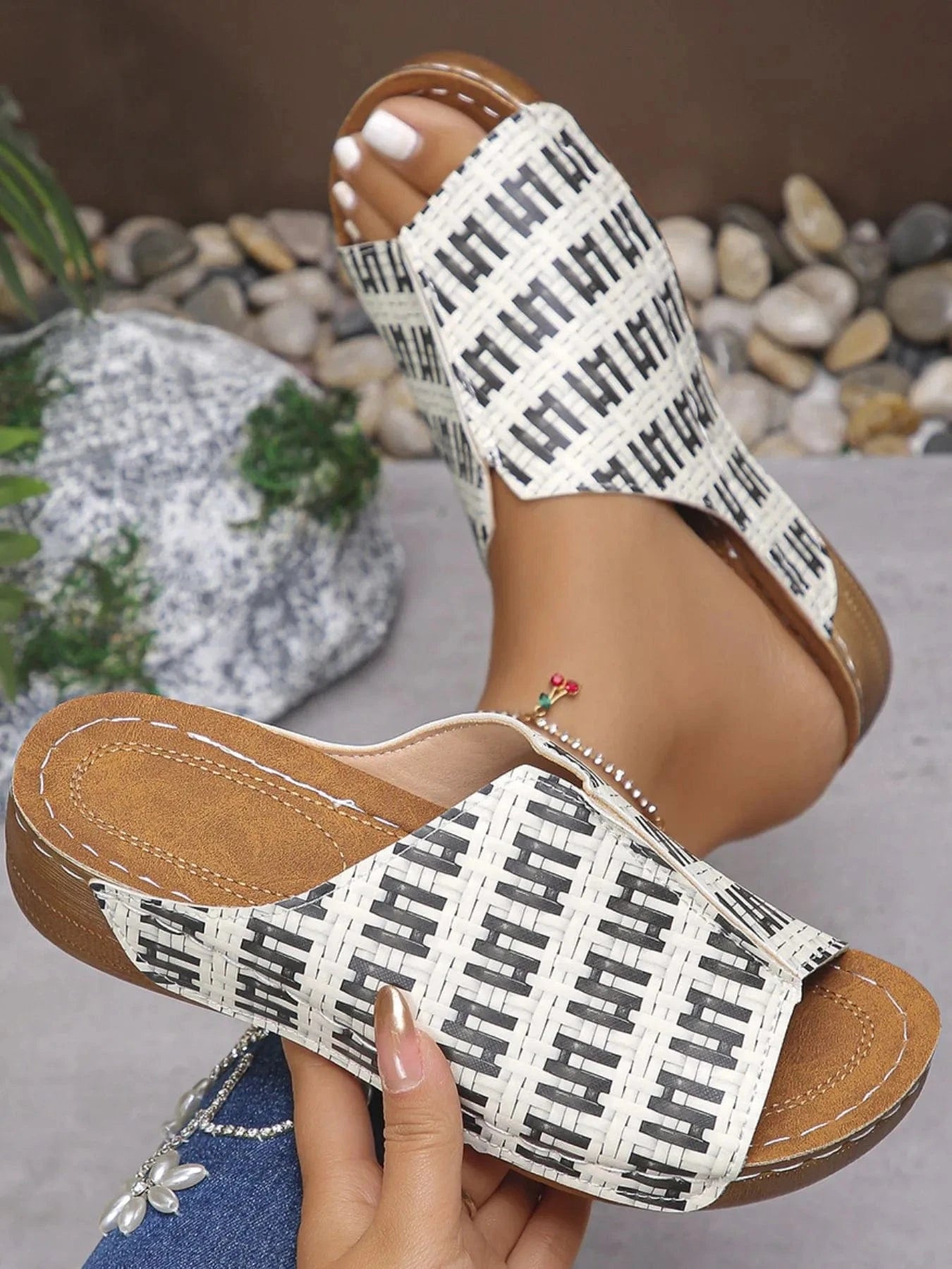 Woven Pattern Platform Wedge Sandals - ShalayeFashion